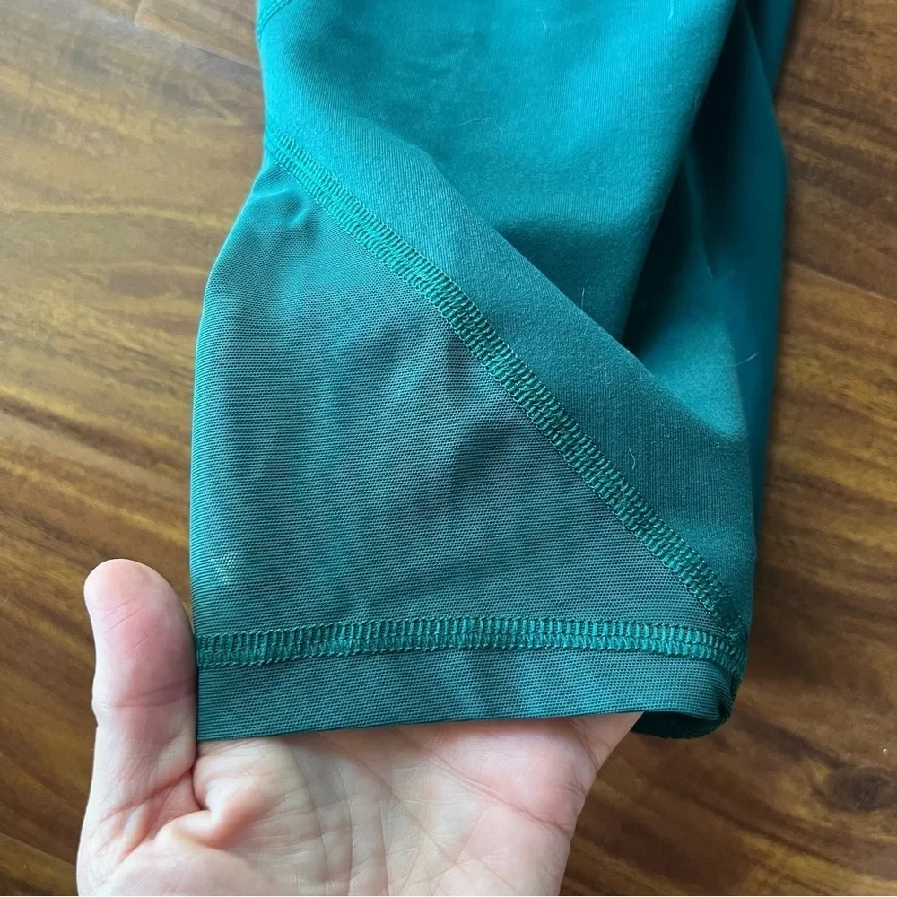 Old Navy Active Go Dry Green Capri Midrise Leggings Mesh Details size medium